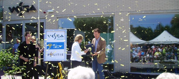 Wethouder van Domburg opent de nieuwe wijkpost Centrum